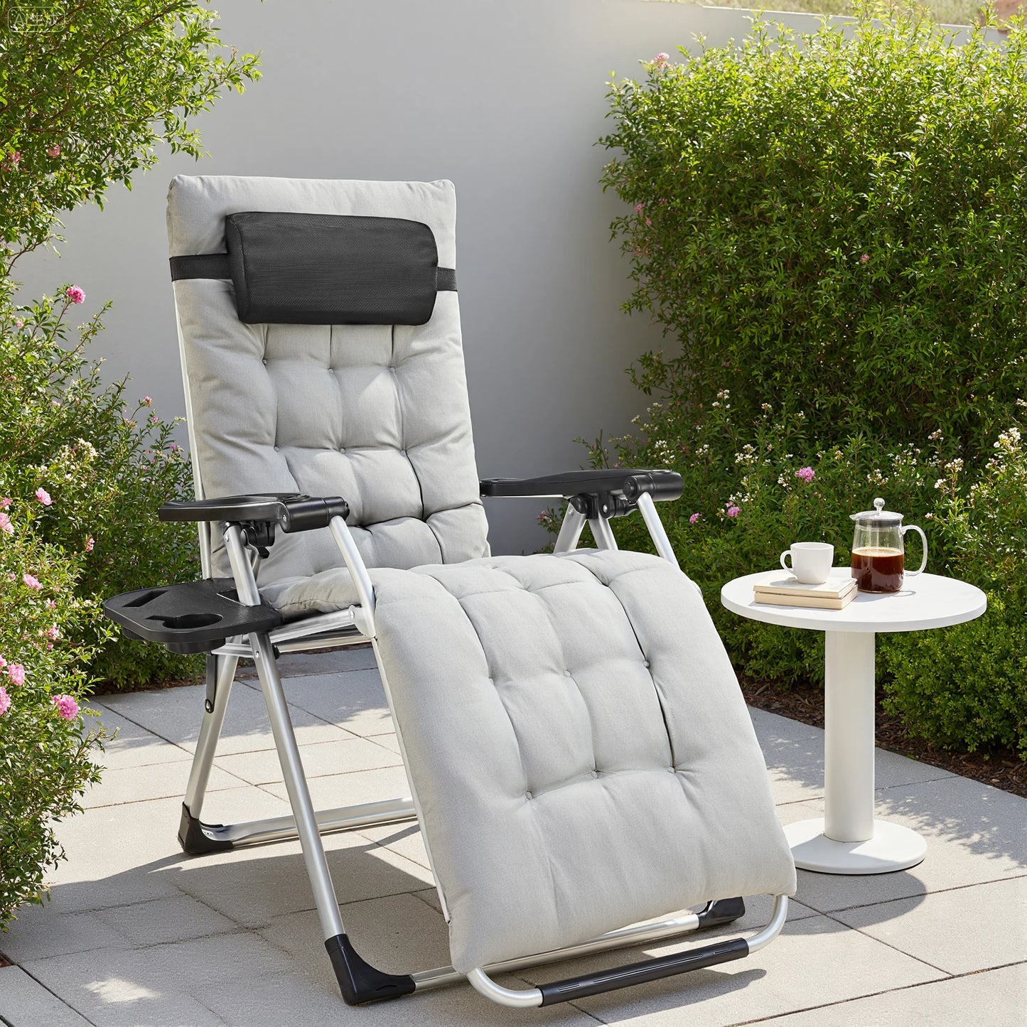 Relax & Recline Zero Gravity Lounge Chair with Cup Holder