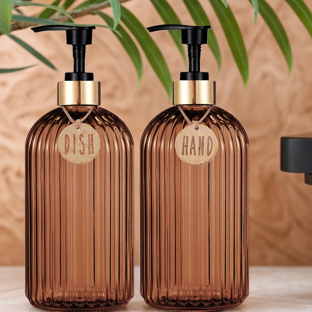 One-Hand Wonder Amber Soap & Lotion Dispenser – 500 mL
