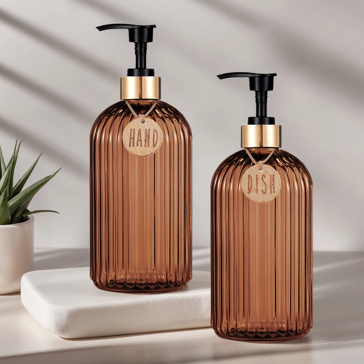One-Hand Wonder Amber Soap & Lotion Dispenser – 500 mL